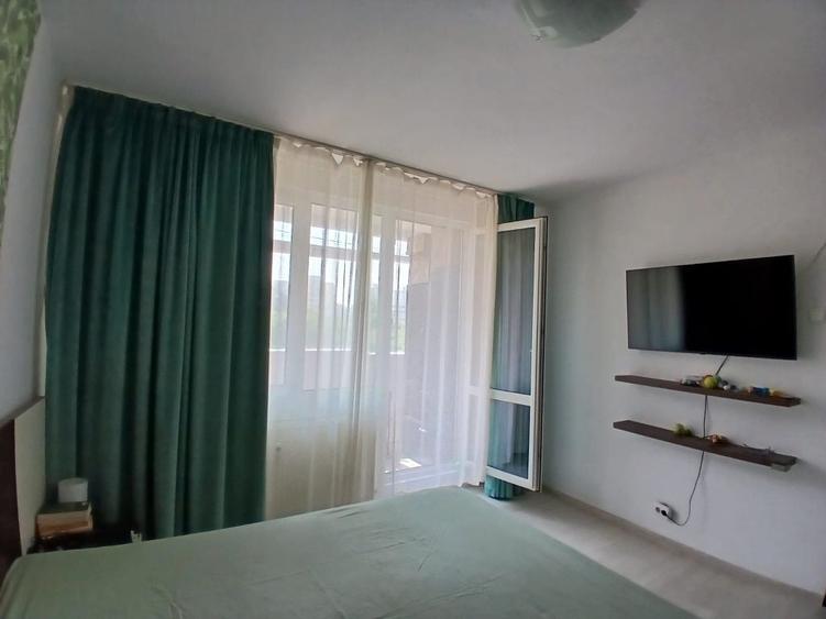 Apartament cu 3 camere decomandat, mobilat în Drumul Taberei