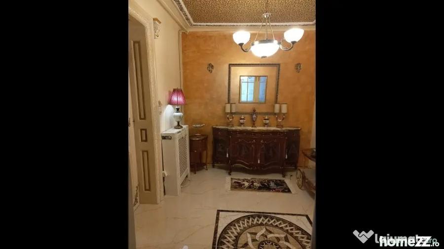 Apartament cu 4 camere semidecomandat în Grădina Icoanei