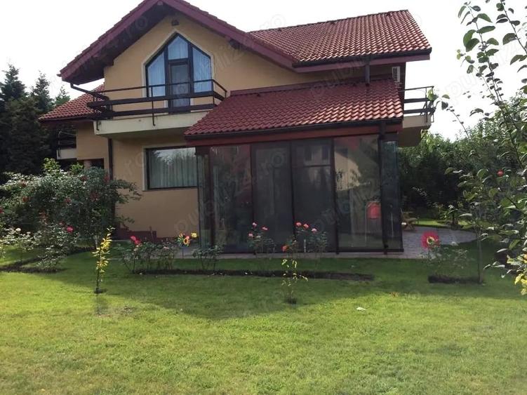 Casă cu 4 camere cu Teren 1000 Mp în Bucium