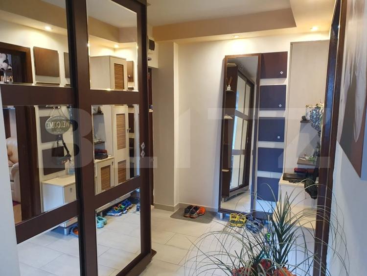 Apartament cu 3 camere decomandat, mobilat în Calea București