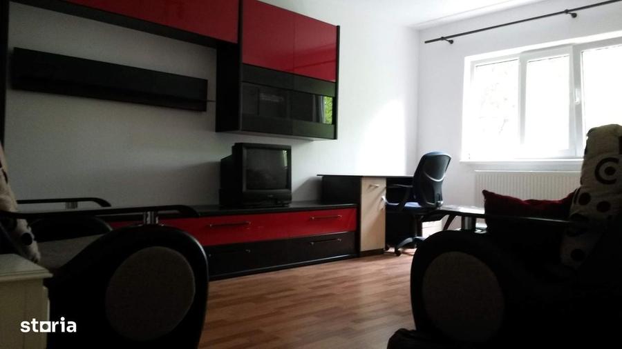 Apartament cu 3 camere decomandat zona Nicolina Lidl langa bulevard - 2