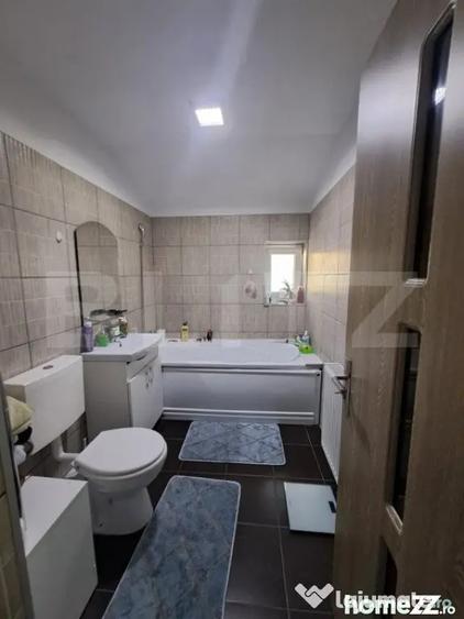 Casă cu 4 camere cu Teren 294 Mp în Ghimbav