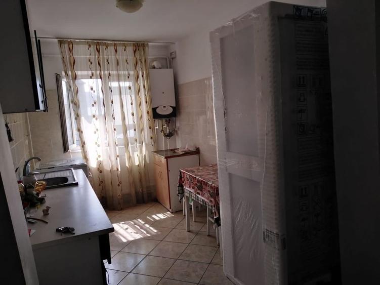 Apartament cu 2 camere decomandat în Gară