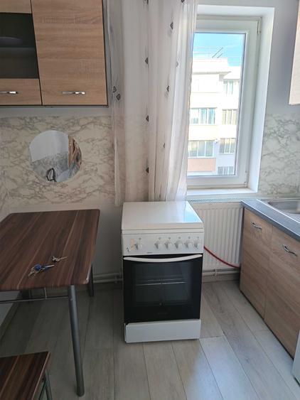 Inchiriez apartament in zona Dovali. Informati la tel 0766573579 - 4