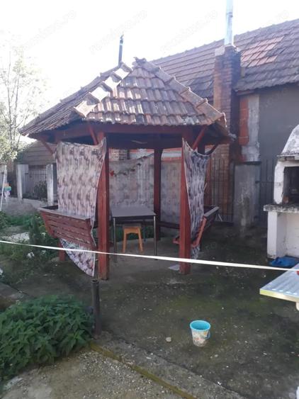 Casă cu 2 camere în Central
