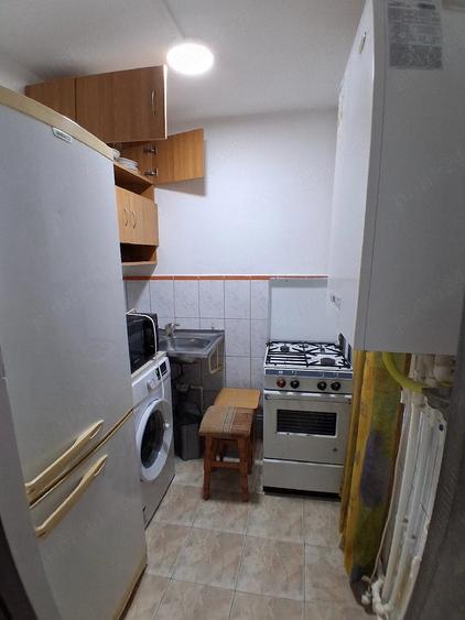Apartament cu 2 camere semidecomandat în Micro 14
