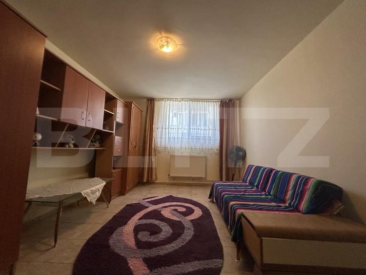 Apartament cu 3 camere decomandat, mobilat în Gherla