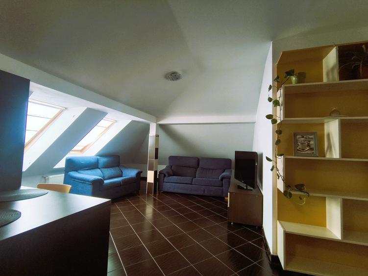 Apartament cu 2 camere decomandat în Exterior Vest