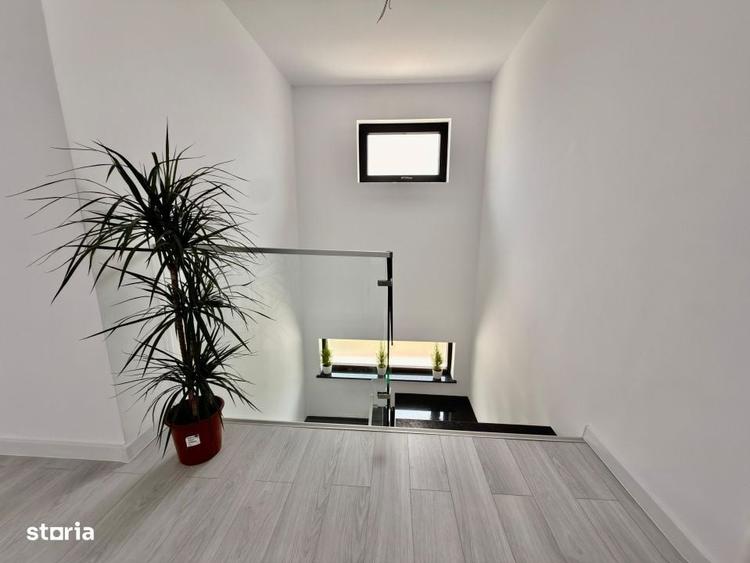 Casă cu 4 camere cu Teren 301 Mp în Central