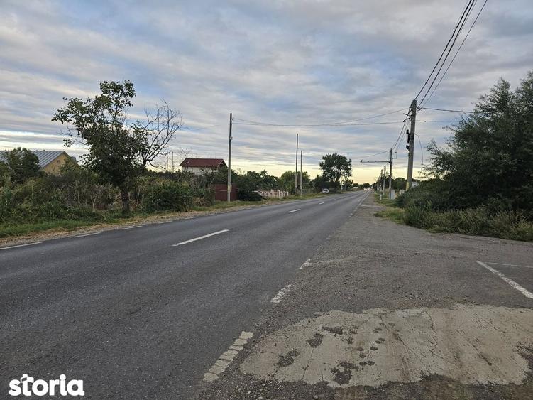 Teren de 3472 mp, în Vânători