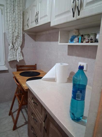 Apartament cu 3 camere decomandat în Gheorghe Lazăr