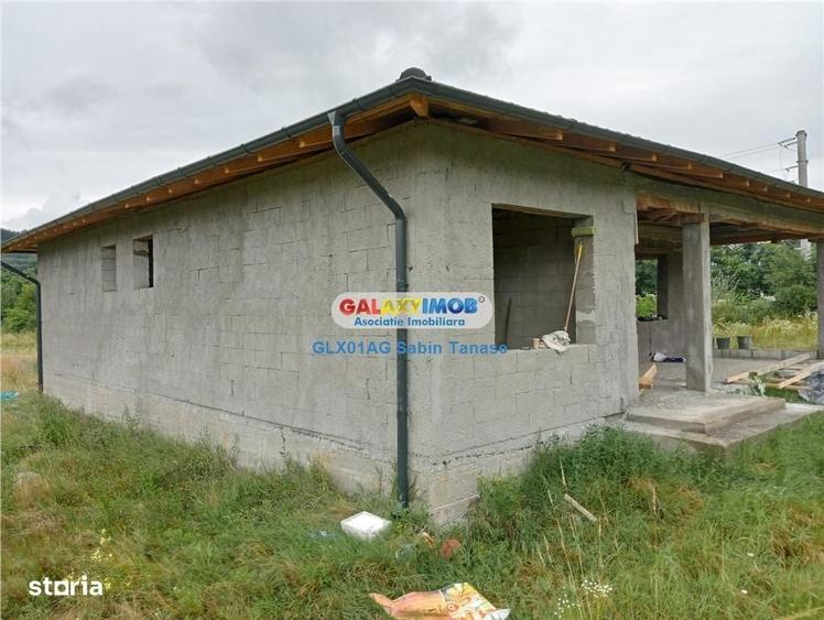 Casă cu 3 camere în Băbana