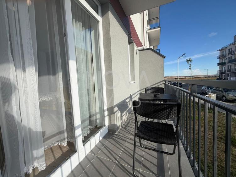Apartament cu 2 camere semidecomandat, mobilat în Exterior Vest