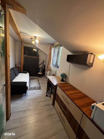 Casă cu 4 camere cu Teren 517 Mp în Dârste