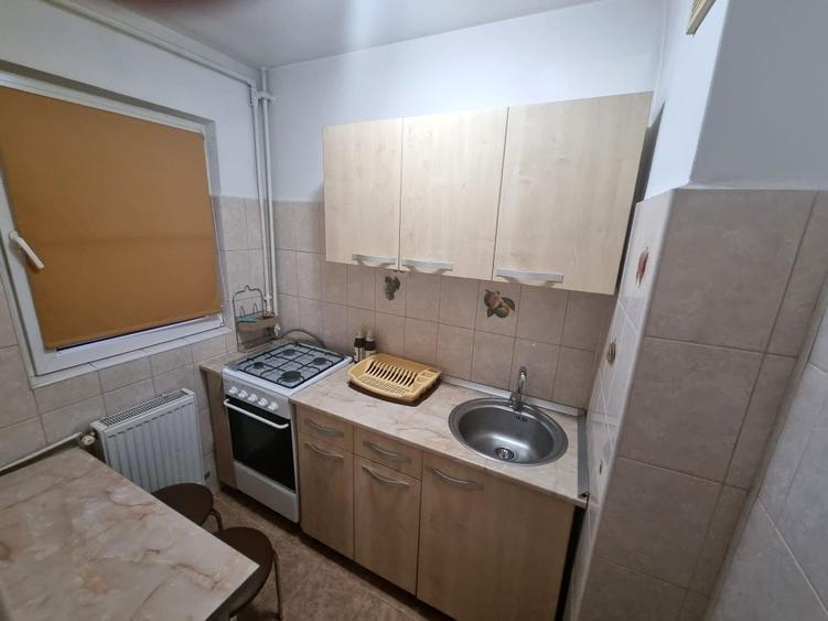 Garsonieră semidecomandată în Malu Roșu