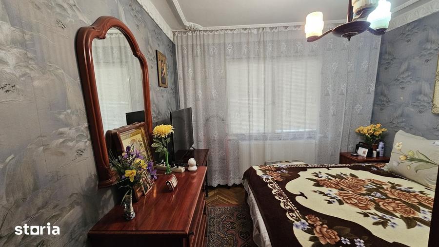Apartament cu 2 camere decomandat în Micro 13