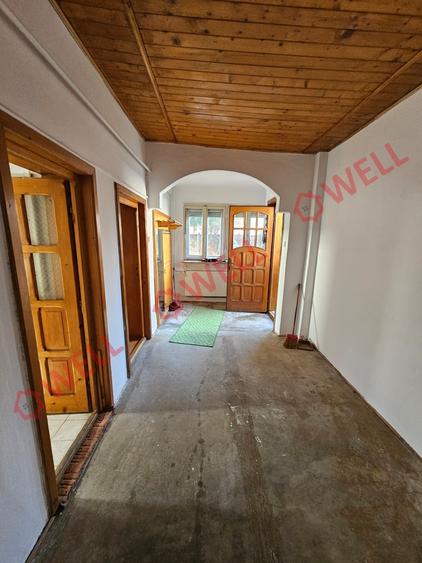 Casă individuală cu 5 camere cu Teren 399 Mp în Mureșeni