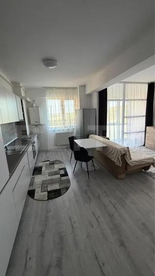 Apartament cu 3 camere semidecomandat, mobilat în Valea Adâncă