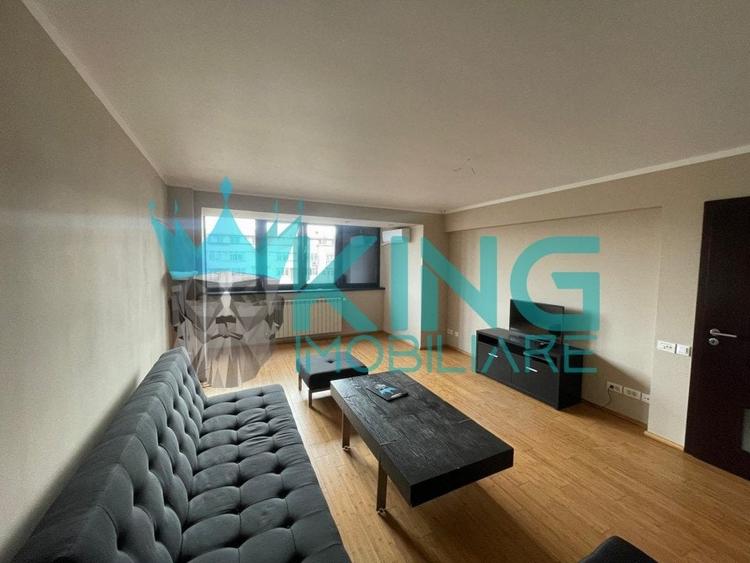 Apartament cu 3 camere decomandat, mobilat în Decebal