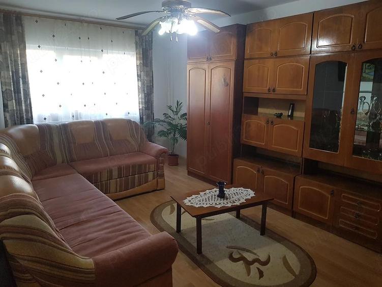 Apartament 2 camere decomandat zona 1 Mai - 3