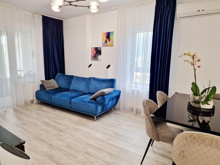 Apartament cu 3 camere decomandat în Roșu