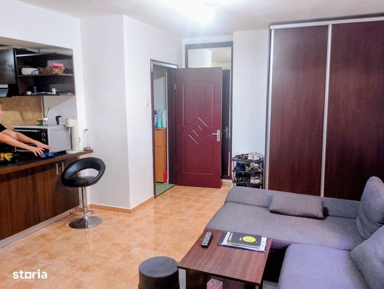 Apartament cu 3 camere în Telegrafului