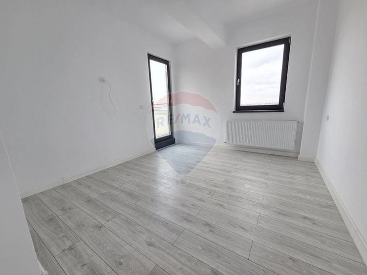 Apartament cu 3 camere decomandat în Nord