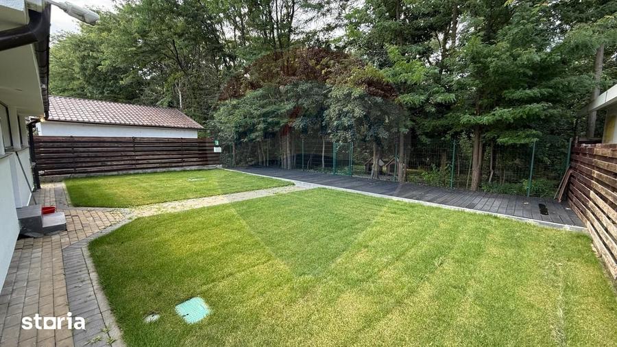 Casă cu 5 camere cu Teren 400 Mp în Vânători