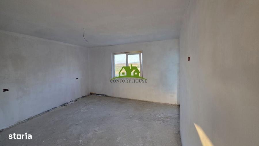 Casă cu 4 camere în Bistrița