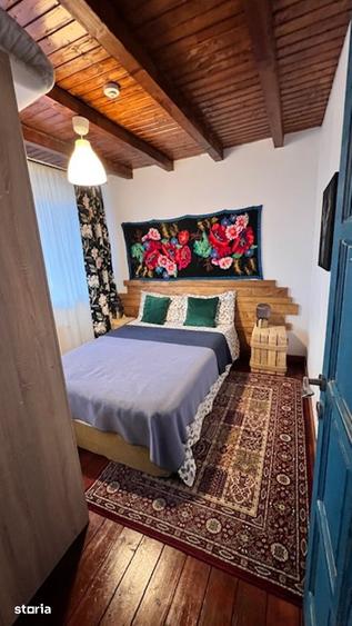 Casă cu 6 camere cu Teren 329 Mp în Central