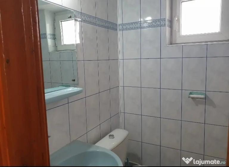 Apartament cu 3 camere decomandat în Obcini