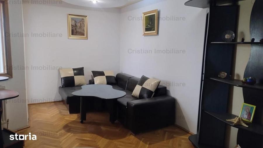 Apartament cu 3 camere în Viziru 2