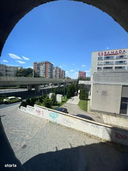 Spațiu comercial, de 200 mp, în Ultracentral