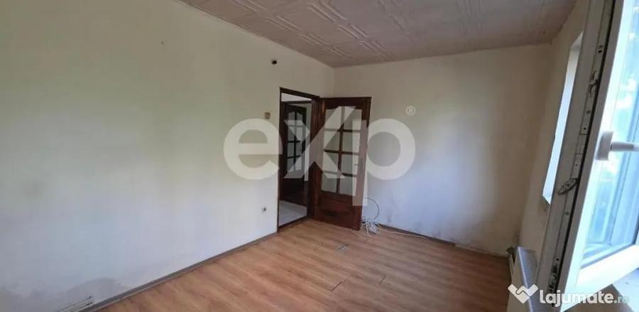 Apartament cu 2 camere semidecomandat în Micro 11