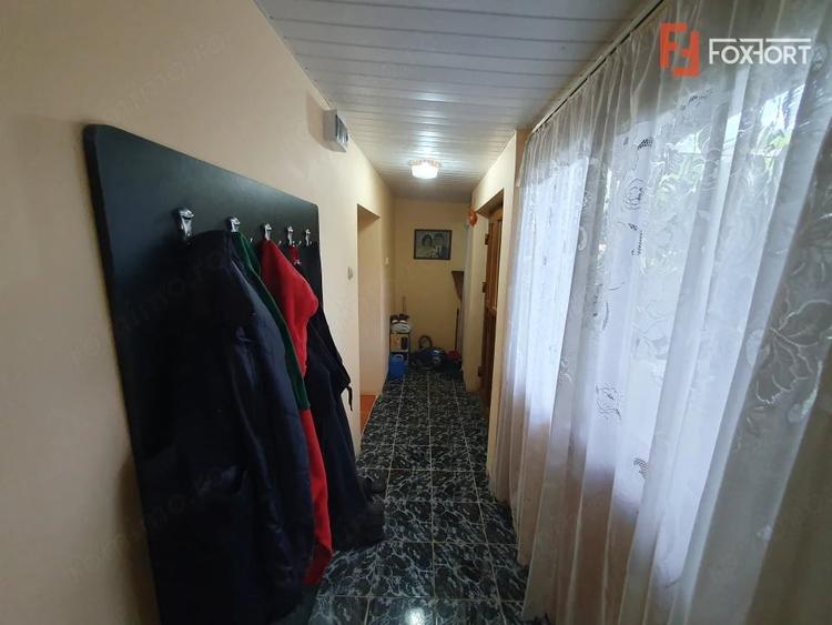 Casă cu 3 camere cu Teren 1238 Mp în Livezile