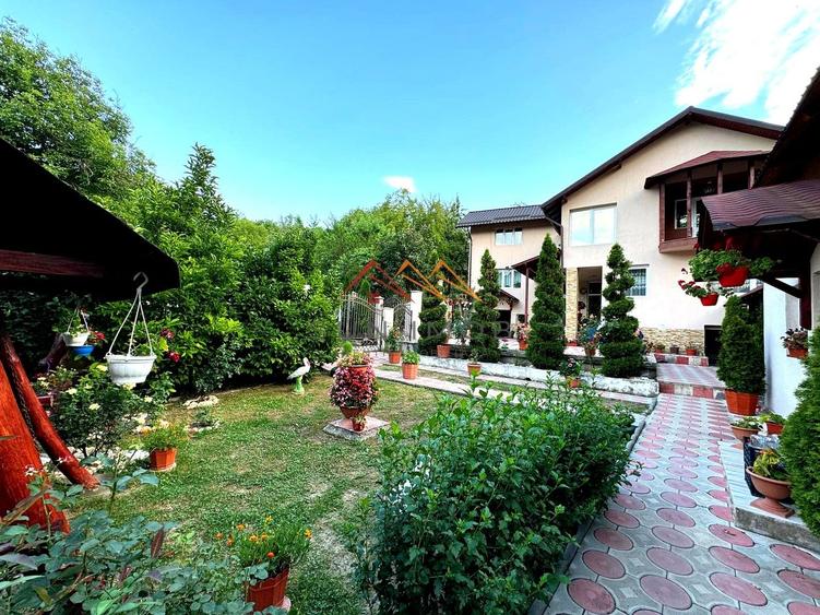 Casă individuală cu 6 camere cu Canalizare în Valea Lungă