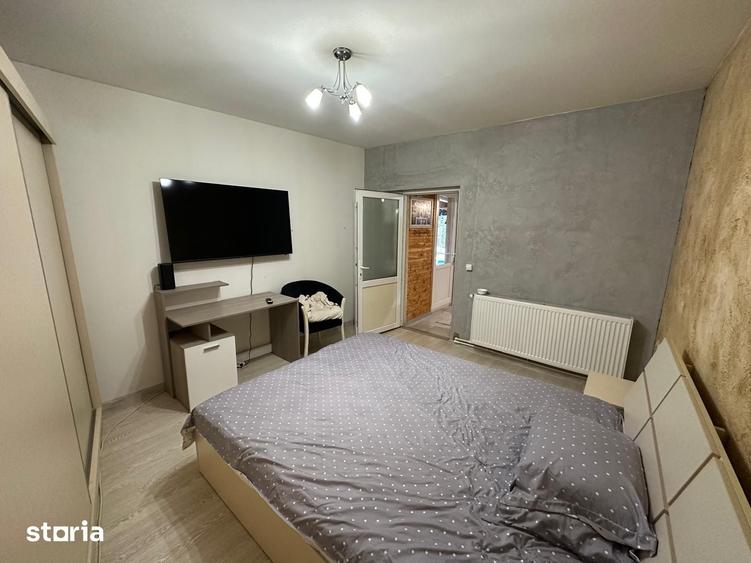 Casă cu 6 camere cu Teren 456 Mp în Florești