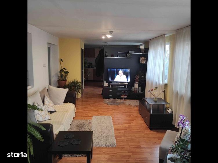 Casă cu 3 camere în Central