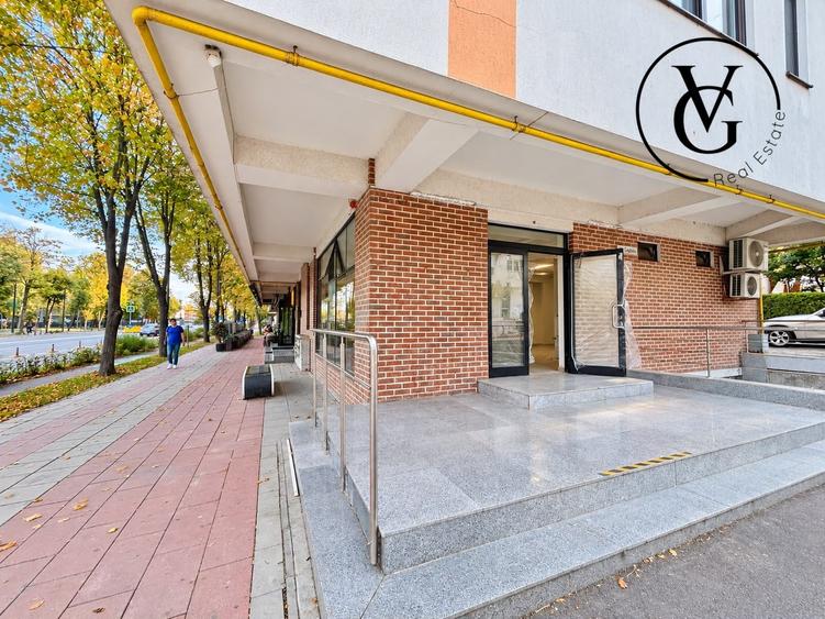 Spațiu comercial, de 84.300003051758 mp, în City Park Mall