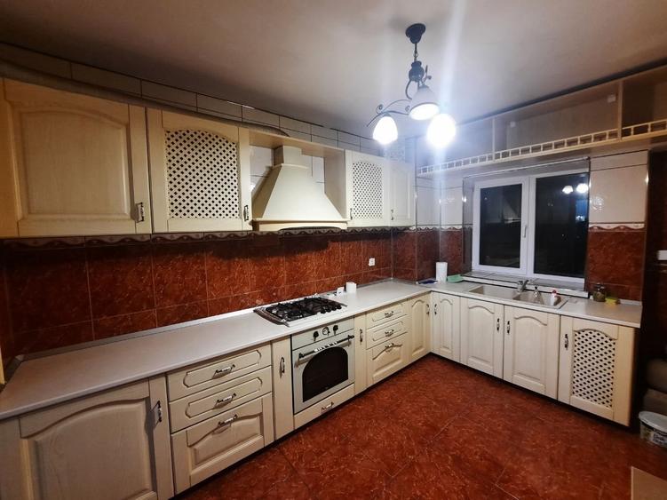 Apt 4 cam, decomandat, 94 mp utili,Traian / BCR / ANAF / Magic Cake - Cod 158644 - 9