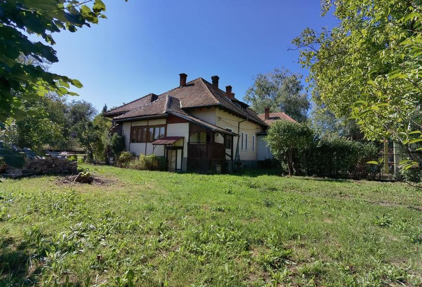 Casă individuală cu 3 camere cu Canalizare în Gurahonț