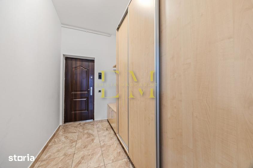 Apartament cu 3 camere în Tractorul