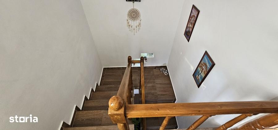 Casă cu 4 camere cu Teren 200 Mp în Cug
