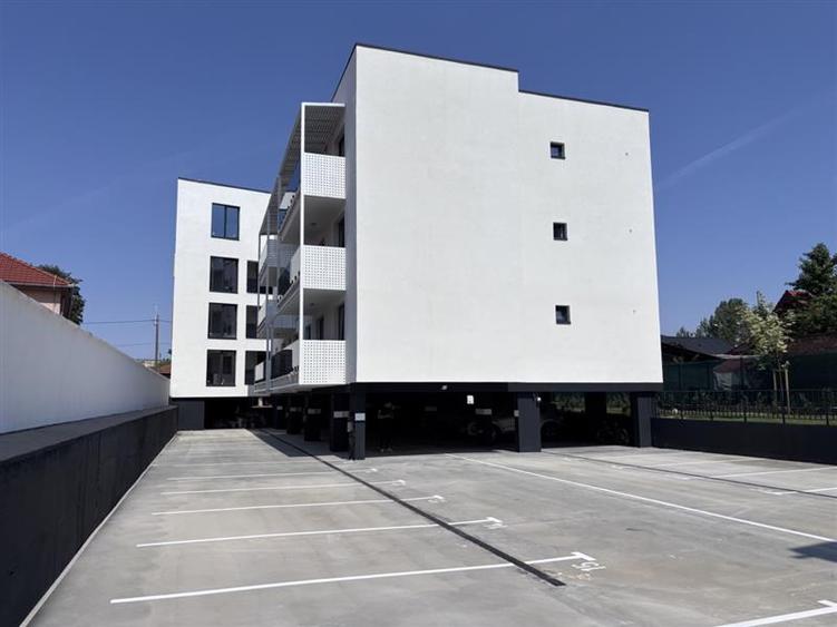 Apartament cu 2 camere decomandat în Cetății
