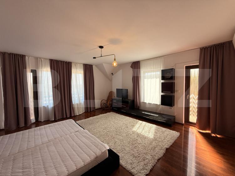 Casă cu 4 camere cu Teren 2421 Mp în Leamna de Jos