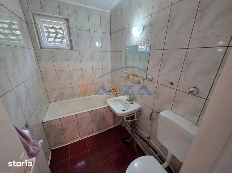 Apartament cu 2 camere semidecomandat în Săsar
