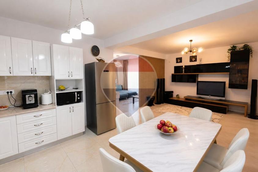 Casă individuală cu 4 camere cu Teren 388 Mp în Nord
