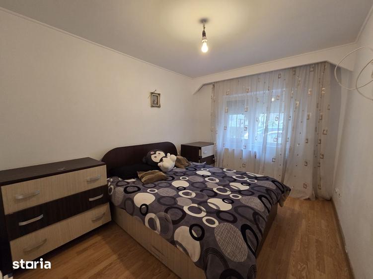 Apartament cu 4 camere decomandat în Ultracentral
