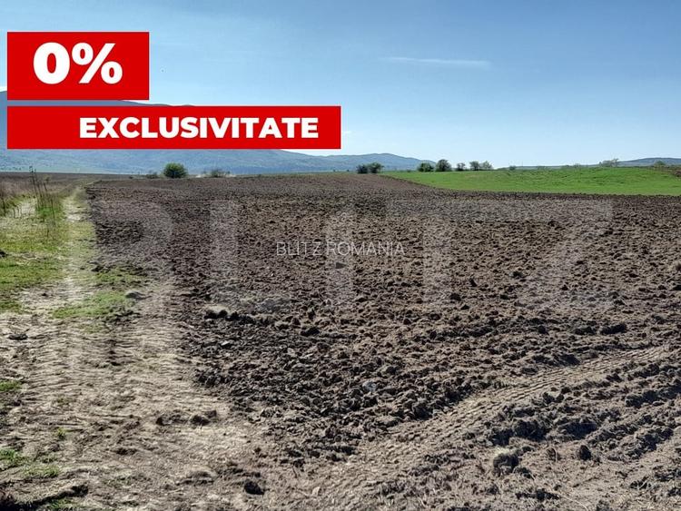 TEREN Extravilan 15000 MP în Zona Codlea
