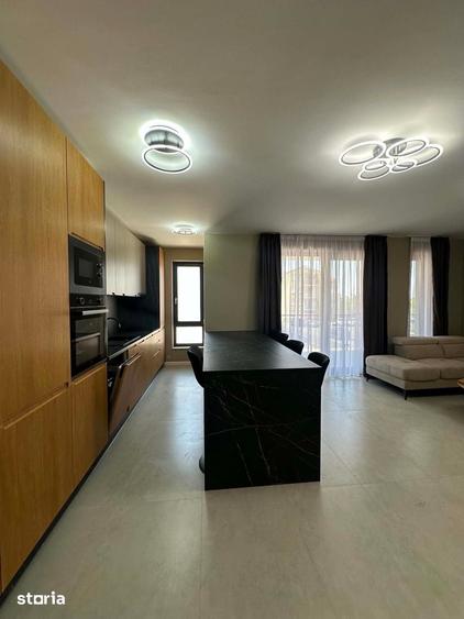 Apartament cu 3 camere în Micro 16